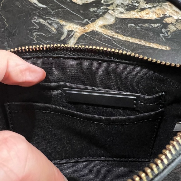 Coach Billfold - Picture 4 of 7